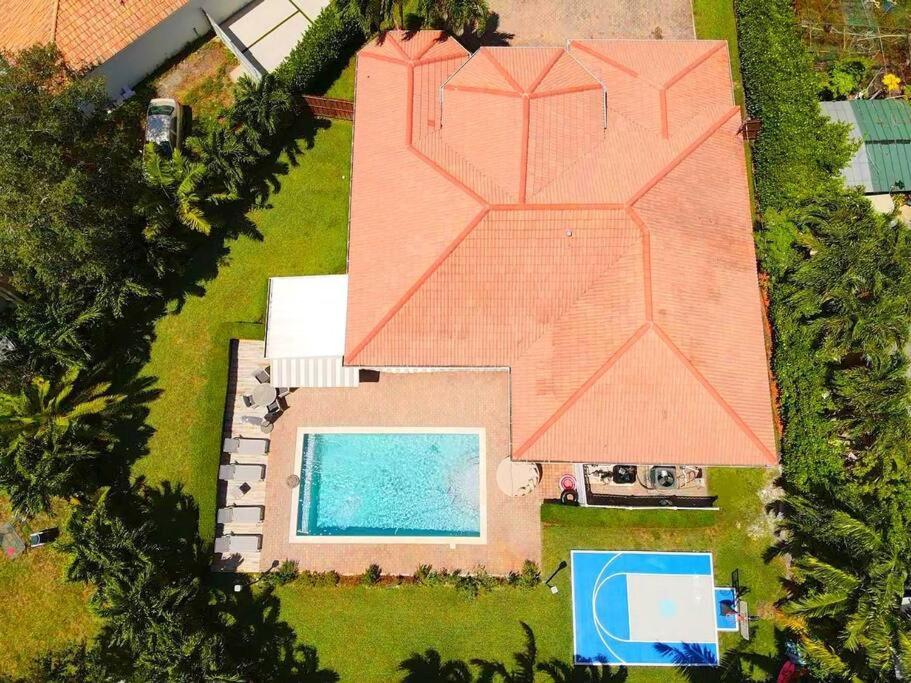 Miami 5Br Villa W Heated Pool, Games & Bbq L01 Катлер-Бей Экстерьер фото