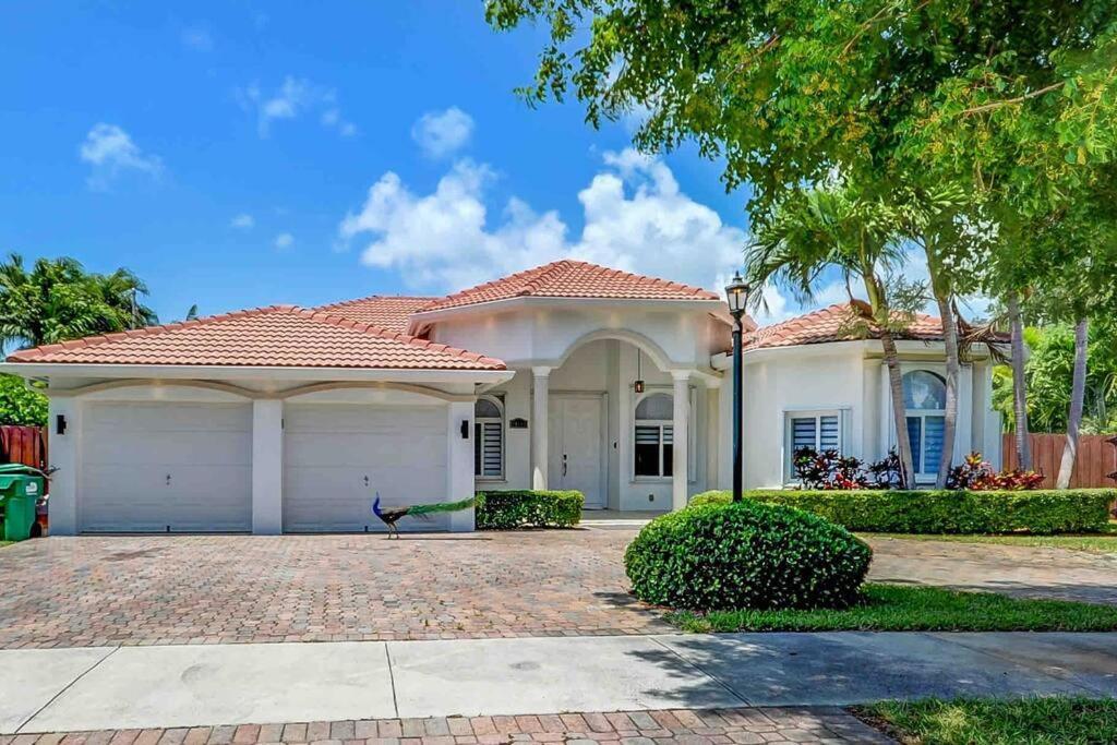 Miami 5Br Villa W Heated Pool, Games & Bbq L01 Катлер-Бей Экстерьер фото