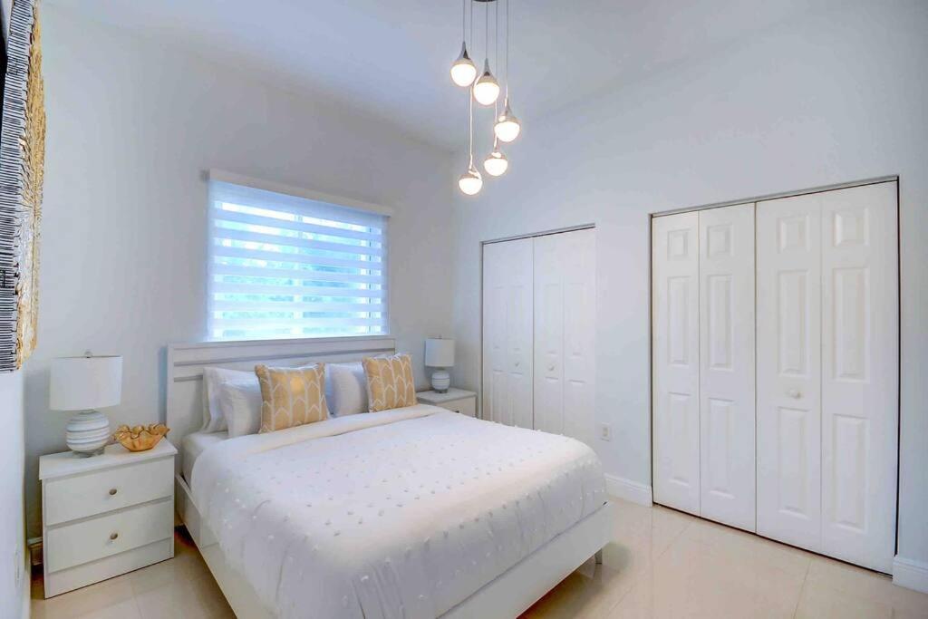 Miami 5Br Villa W Heated Pool, Games & Bbq L01 Катлер-Бей Экстерьер фото